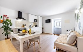 The Palm Tree Apartment